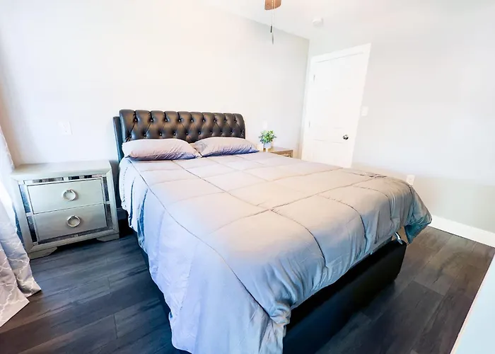 Modern 5Br Home Perfect For Families