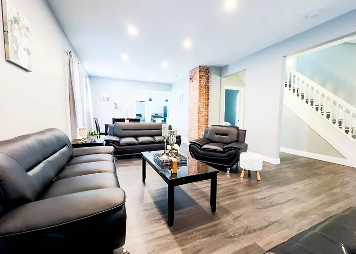 Modern 5Br Home Perfect For Families