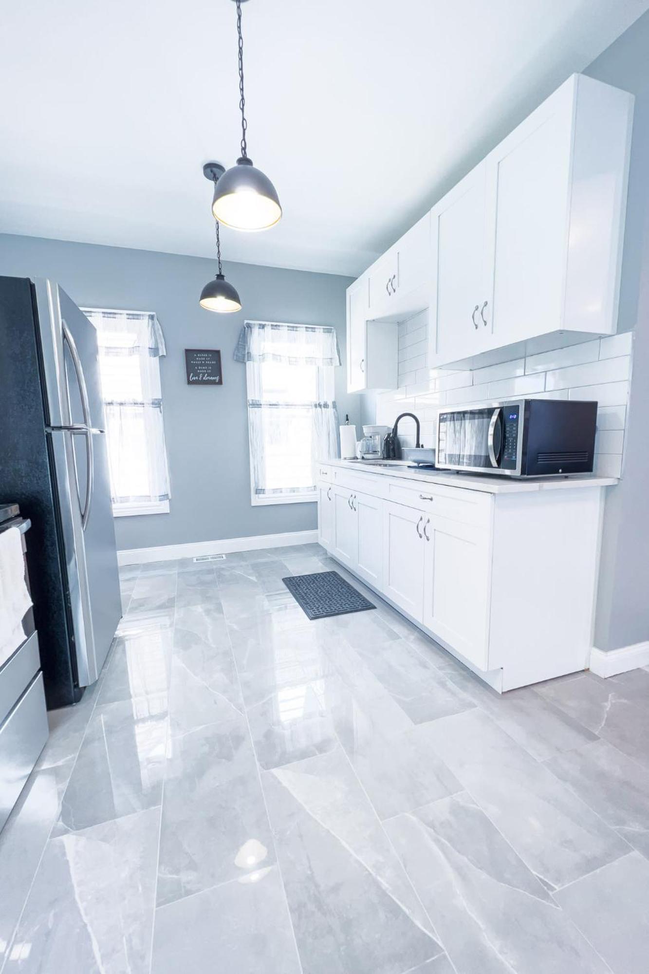 Modern 5Br Home Perfect For Families Holiday home *