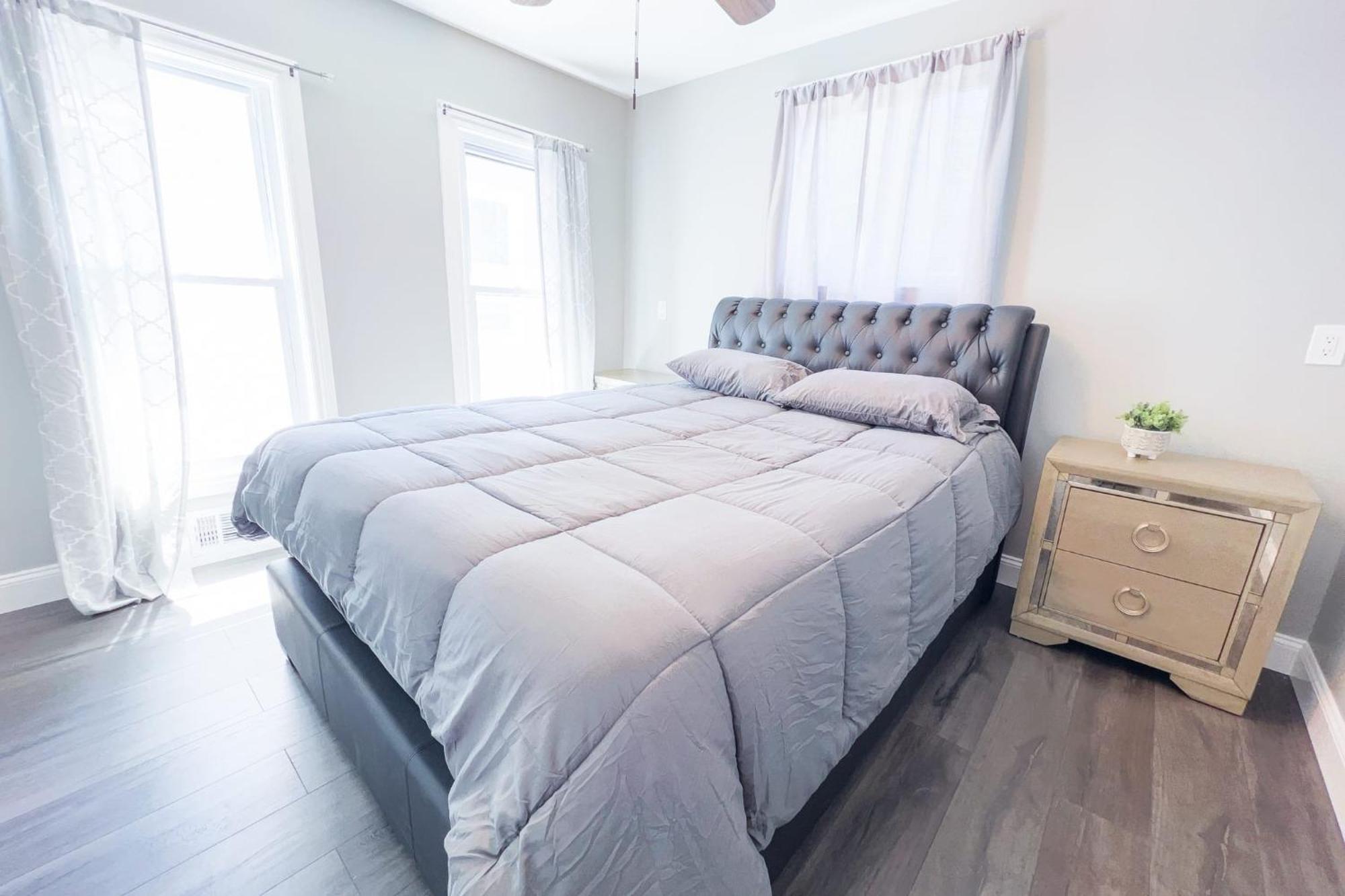 Modern 5Br Home Perfect For Families Niagara Falls